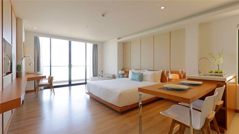 Bể bơi vô cực tại khách sạn TMS Luxury Đà Nẵng