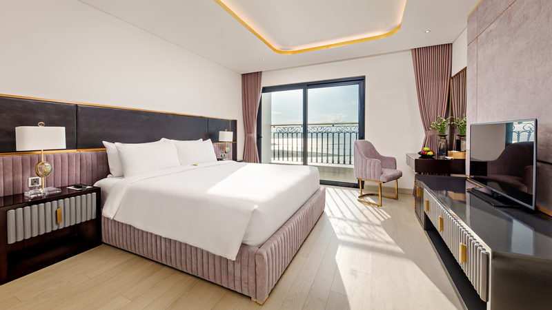 Ảnh: Khách sạn Golden Bay Đà Nẵng