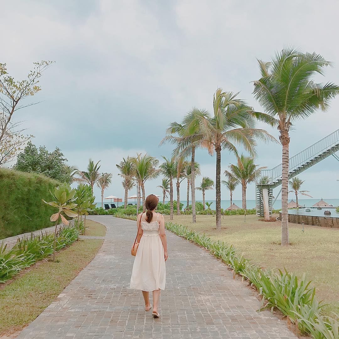 Hồ bơi ngoài trời Melia Đà Nẵng Resort