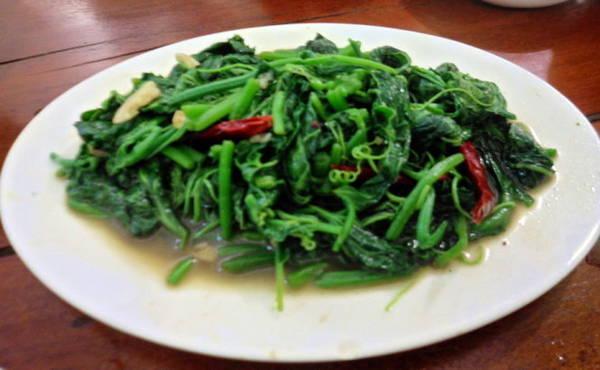 Ngọn su su xào tỏi đặc sản của Sapa