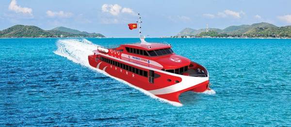 Tàu cao tốc Phú Quốc Express chuẩn 5 sao với tuyến Rạch Giá - Phú Quốc sẽ mang lại cho bạn trải nghiệm dịch vụ chất lượng mới. Ảnh: Trần Song Hải.