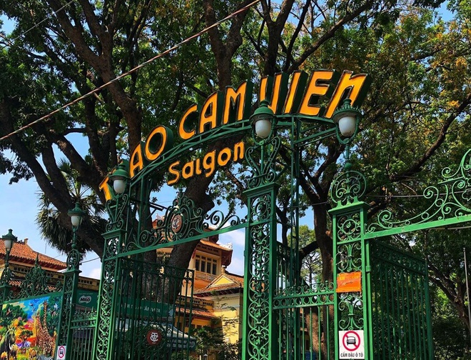 Sau dịch Covid-19, Thảo Cầm Viên Sài Gòn mở cửa trở lại với lượng khách giảm nhưng đang dần phục hồi.