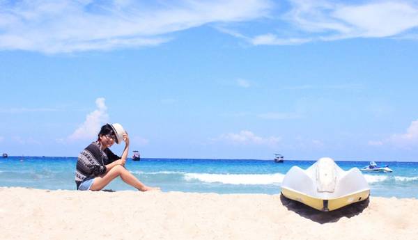 Bãi Dài Nha Trang với bãi cát dài và mịn màng đến không ngờ.