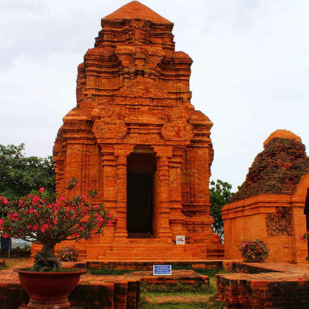 Chi tiết kiến trúc tháp Poshanư Phan Thiết