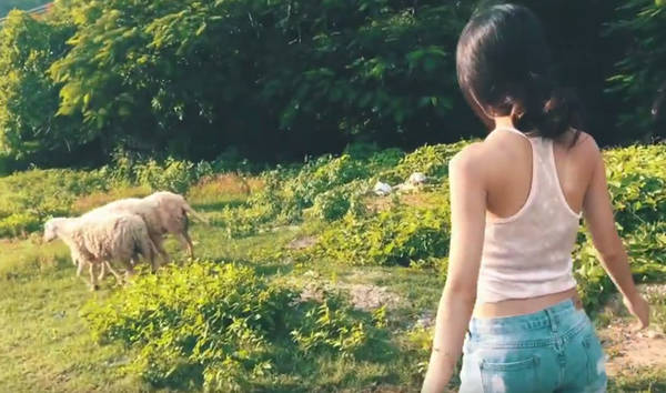 Những góc quay đẹp trong clip của Ngọc và Ngân tại Vũng Tàu.