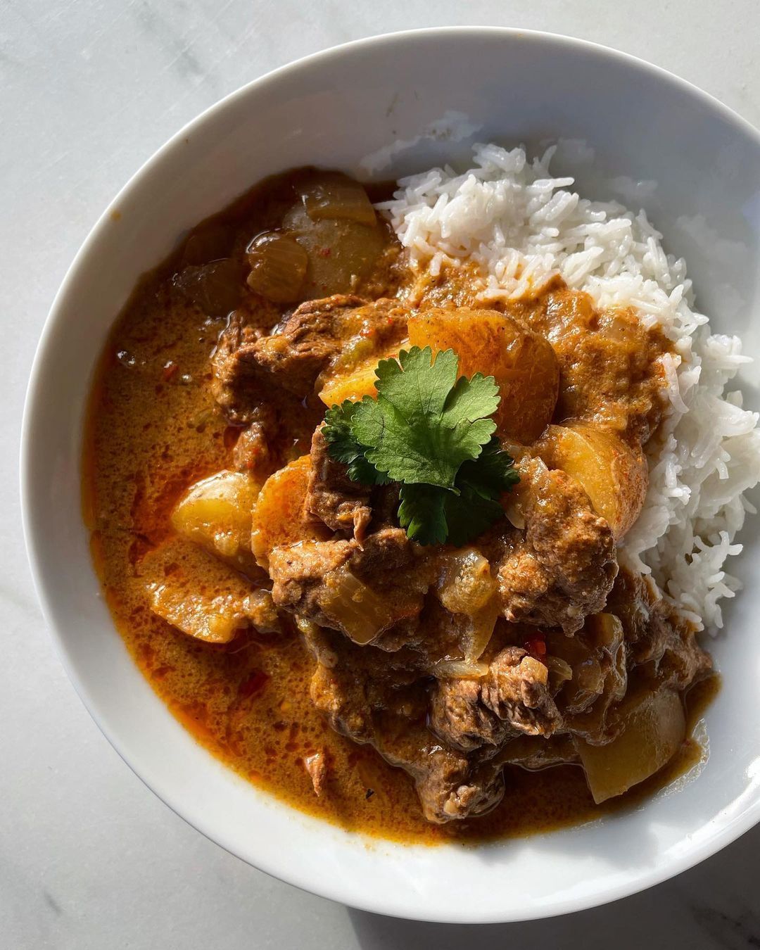 Cà ri bò. Ảnh: @maeploy_kitchen