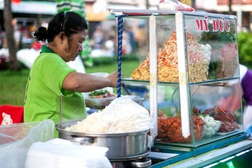 Các loại xôi thơm ngon trong khu đồ ăn vặt Ninh Kiều