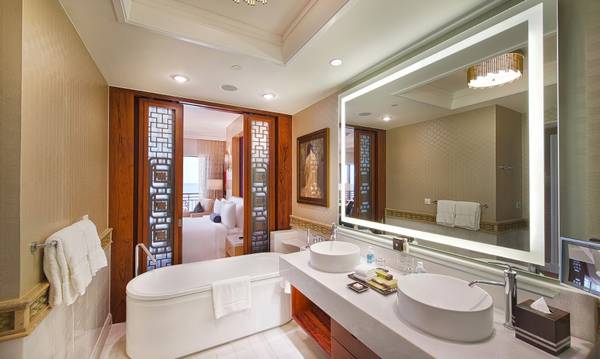 Mọi nội thất trong phòng nghỉ đều vô cùng tiện nghi. Ảnh: iVIVU.com