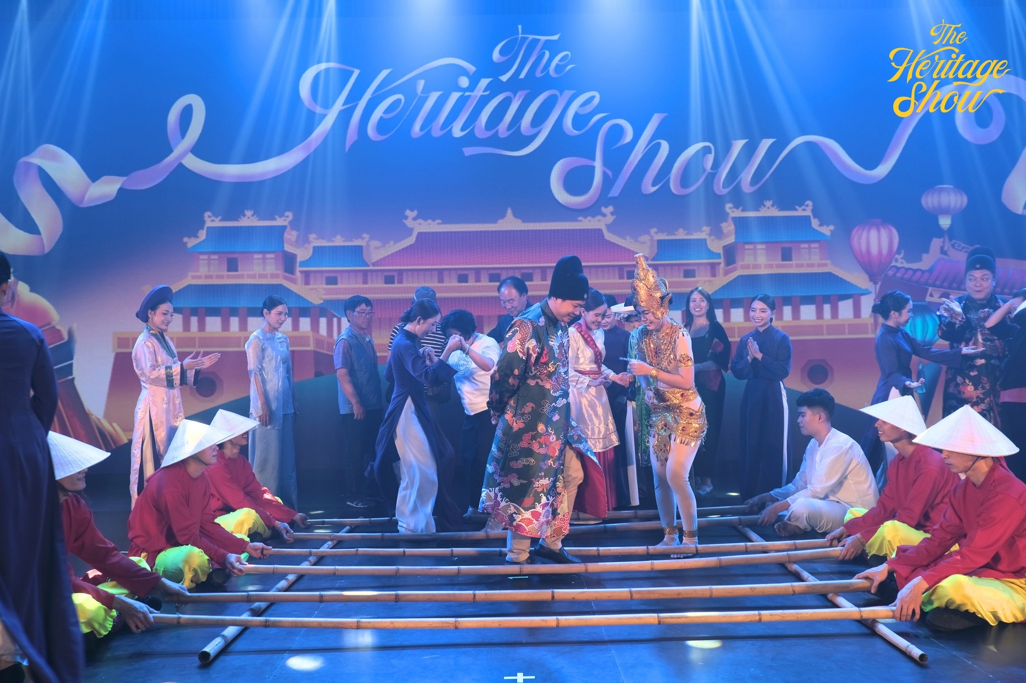 Trình diễn nghệ thuật The Heritage Show Đà Nẵng