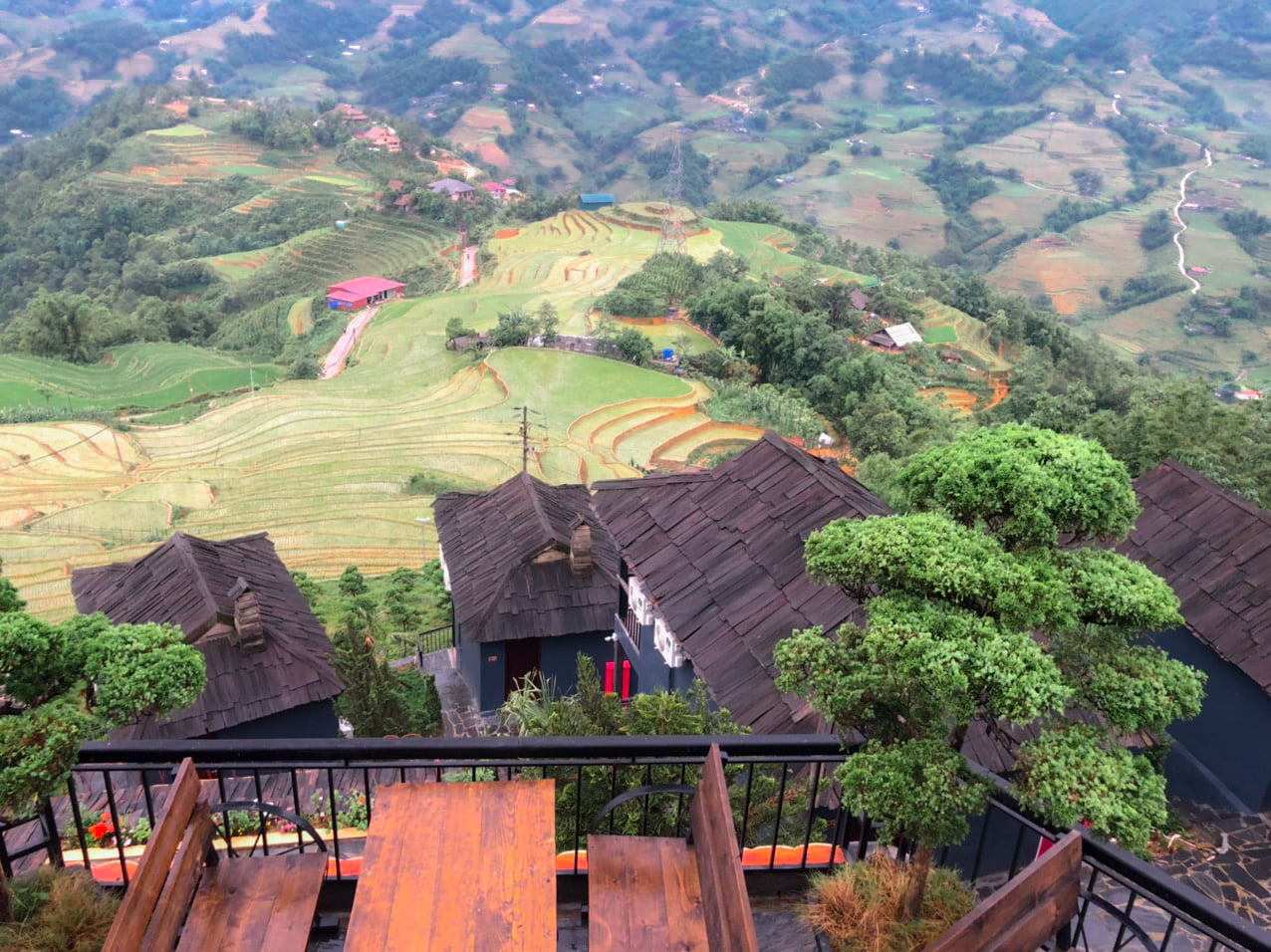 The Mong Village Sapa view bản Ý Linh Hồ