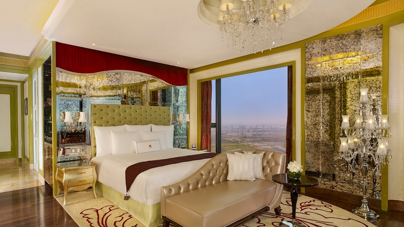 the-reverie-saigon-panorama-deluxe-king-room-i-cr-800x450-1 the-reverie-saigon-panorama-deluxe-king-room-i-cr-800x450