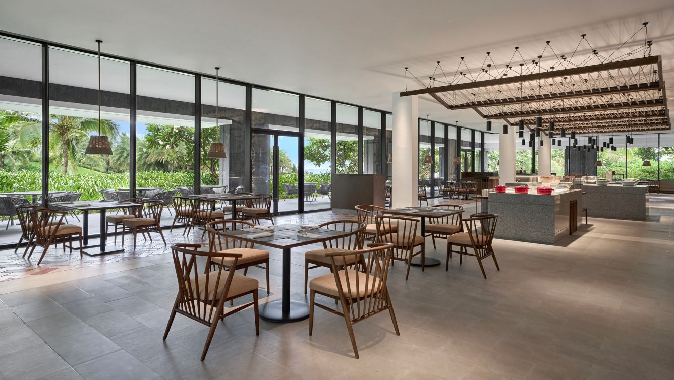 Nhà hàng The Verandah tại The Westin Resort & Spa Cam Ranh