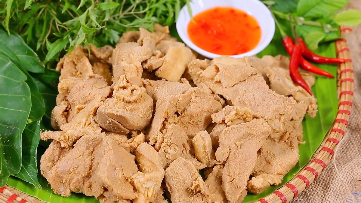 Thịt lợn chua đặc sản Cao Bằng