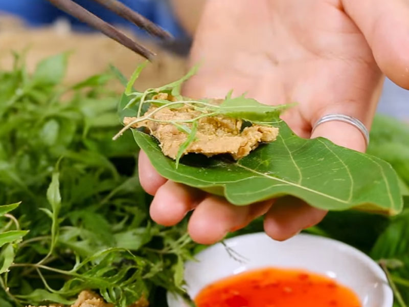 Món thịt lợn muối chua hoàn thiện đặc sản Mường