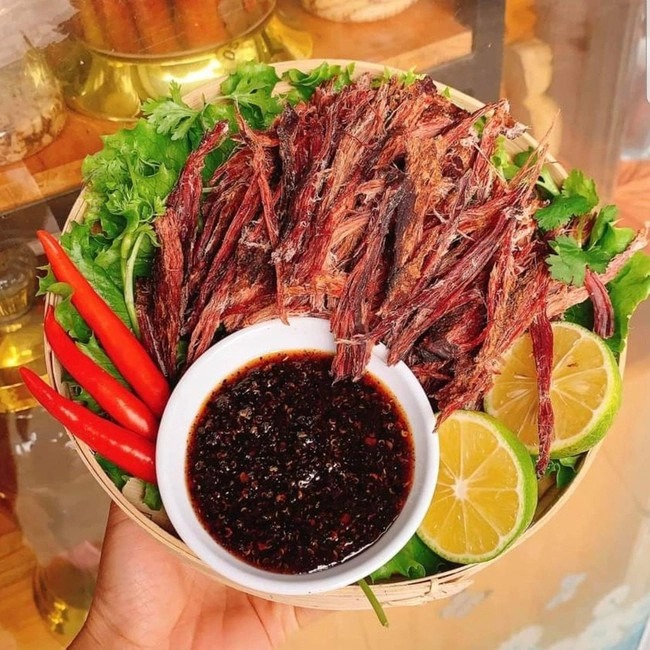 Thịt trâu gác bếp đặc sản Sơn La