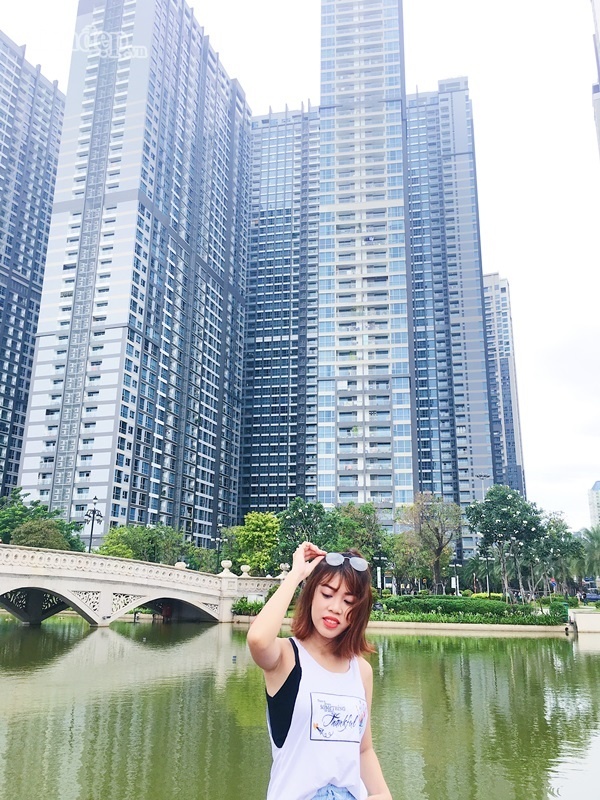 theo-chan-co-gai-tre-kham-pha-tron-ven-landmark-81-toa-nha-cao-nhat-viet-nam-va-dong-nam-a-ivivu-2