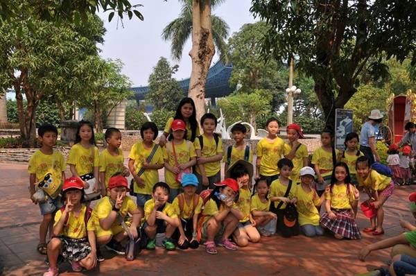 Nụ cười rạng rỡ của các bé sau ngày trải nghiệm ý nghĩa tại công viên giải trí