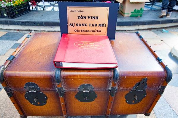 Ba chiếc rương nghi lễ ý nghĩa trong khuôn khổ Festival Hoa Đà Lạt