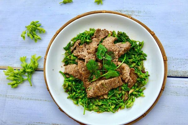 Thịt bò xào bông thiên lý thơm ngon giòn ngọt
