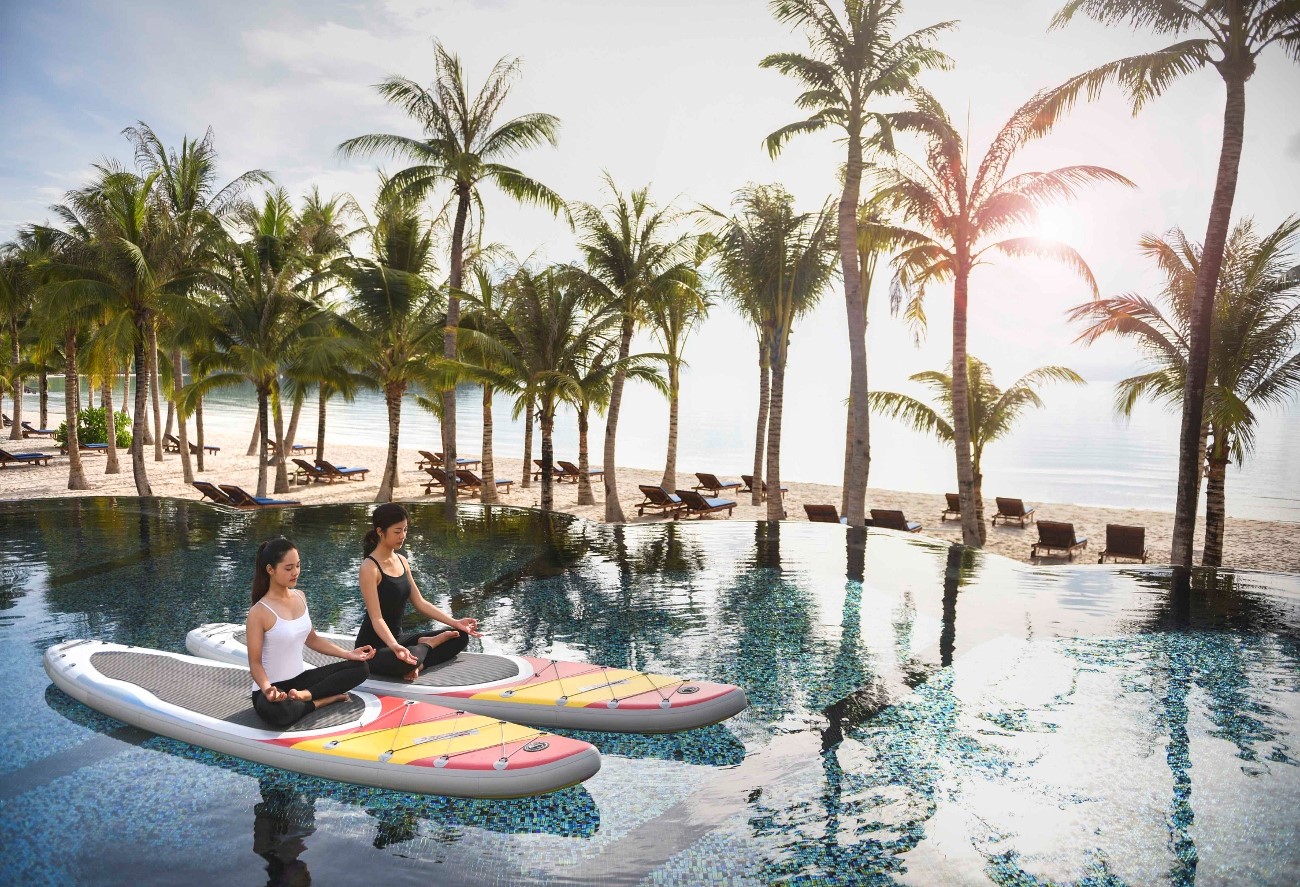 Không gian resort 5 sao Phú Quốc lý tưởng cho yoga và thư giãn