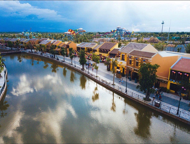 Hội An chậm rãi với những con phố nhỏ xinh