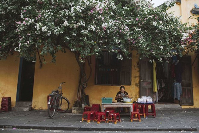 thuong-hoi-an-dung-den-va-di-voi-vang-ivivu-5
