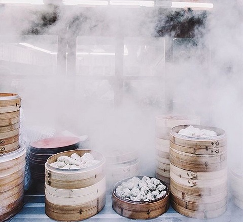 Thưởng thức bánh bao hấp Hàn Quốc