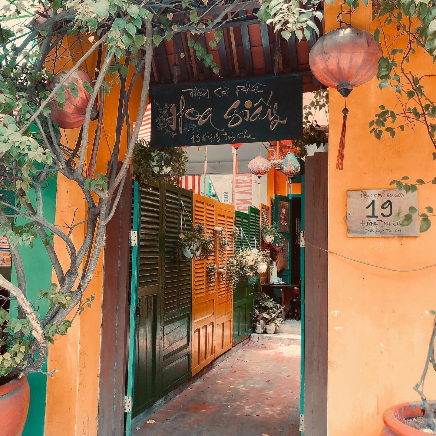 Ảnh: Tiệm cơm-cafe Hoa Giấy.