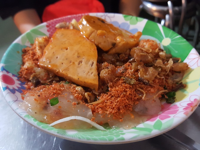 tiem-banh-beo-hue-lai-vi-sai-gon-dat-khach-o-quan-10-ivivu-1-1 tiem-banh-beo-hue-lai-vi-sai-gon-dat-khach-o-quan-10-ivivu-1