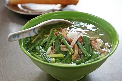 Tô hủ tiếu mì hoành thánh thập cẩm tại tiệm mì Sài Gòn
