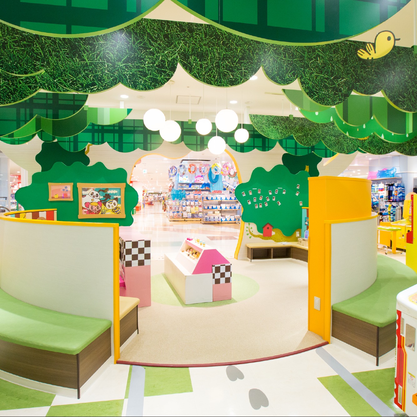 Tiny kidzooona Aeon Long Biên. Ảnh: aeonfantasy