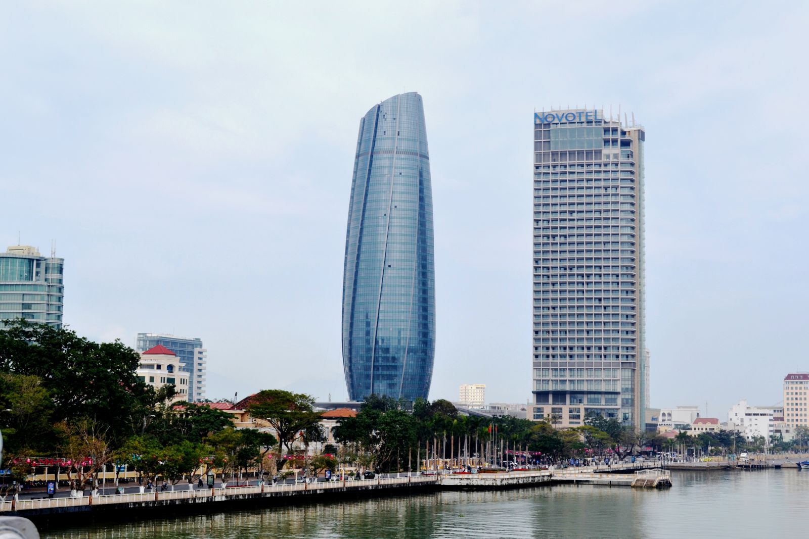 Tòa nhà trung tâm hành chính Đà Nẵng - công trình kiến trúc Đà Nẵng Tòa nhà trung tâm hành chính Đà Nẵng - công trình kiến trúc Đà Nẵng