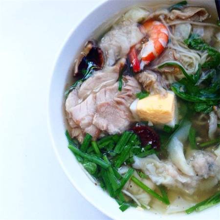 Mì vằn thắn tại quán ăn Ba Đình