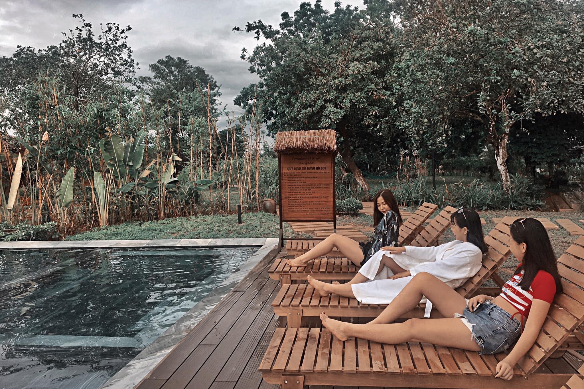 Không gian vườn tại Tomodachi Retreat Làng Mít