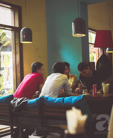 Những góc ngồi thoáng, rộng để tám chuyện tại Puku