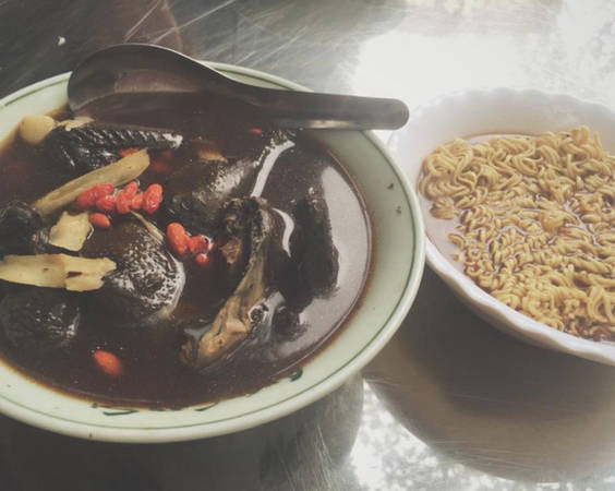 tong-duy-tan-con-pho-ngan-oi-la-ngan-nhung-co-hang-ta-quan-an-ngon-va-cafe-dep-o-ha-noi-ivivu-26 tong-duy-tan-con-pho-ngan-oi-la-ngan-nhung-co-hang-ta-quan-an-ngon-va-cafe-dep-o-ha-noi-ivivu-26