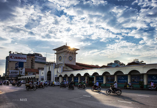 Chợ Bến Thành.