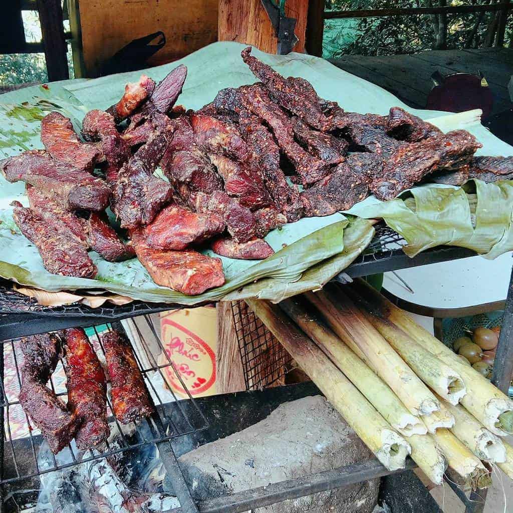 Thịt trâu gác bếp món ngon Sapa đặc sản