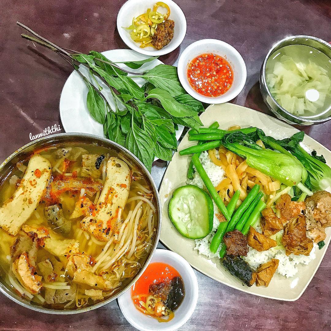 Quán thôi kệ - Quán chay Sài Gòn ngon