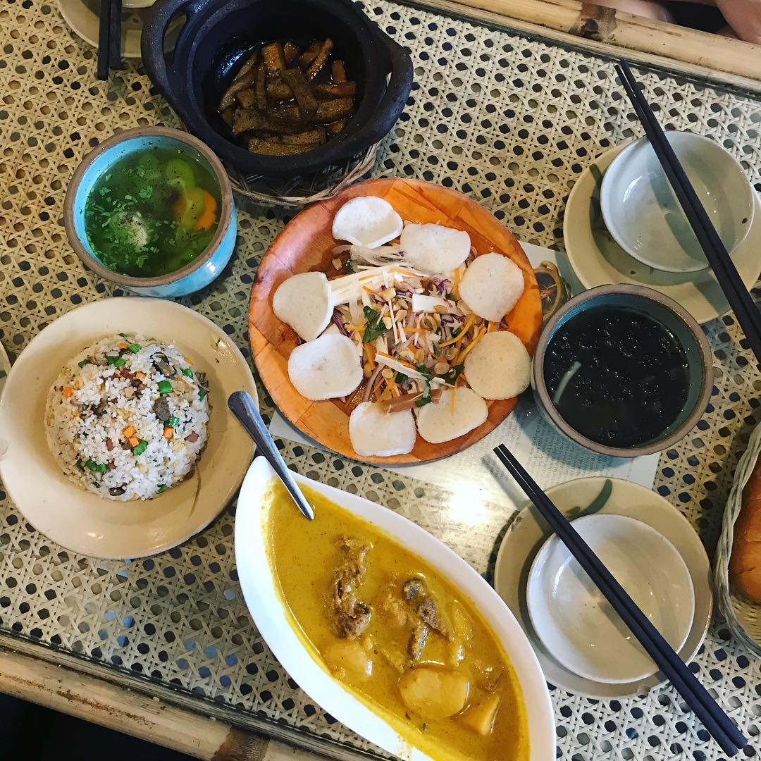 Nhà hàng chay ba lá - Quán chay Sài Gòn ngon