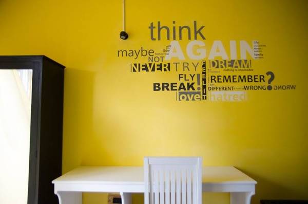 Nội thất sáng tạo tại Beepub Hostel Đà Lạt
