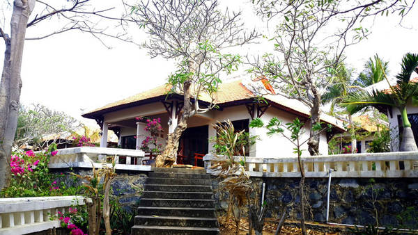 Long Hải Beach Resort villa hướng biển