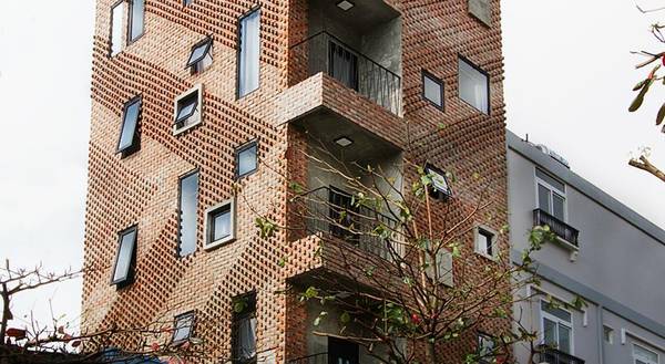 Kiến trúc gạch nung của Memory Hostel Đà Nẵng