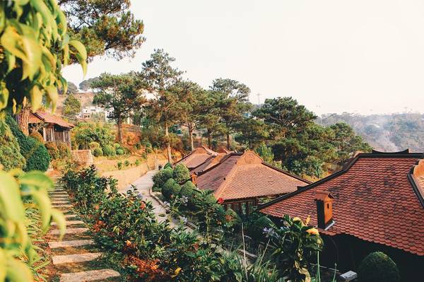 Làng Biệt thự Osaka Đà Lạt kiến trúc Huế