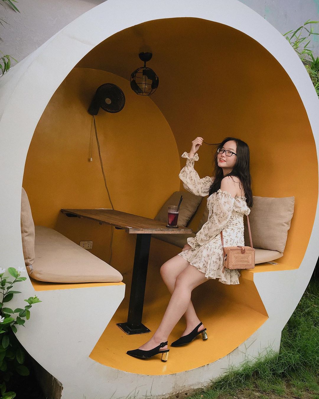 Thiết kế ống tiệm café Sài Gòn độc lạ Lily’s Garden
