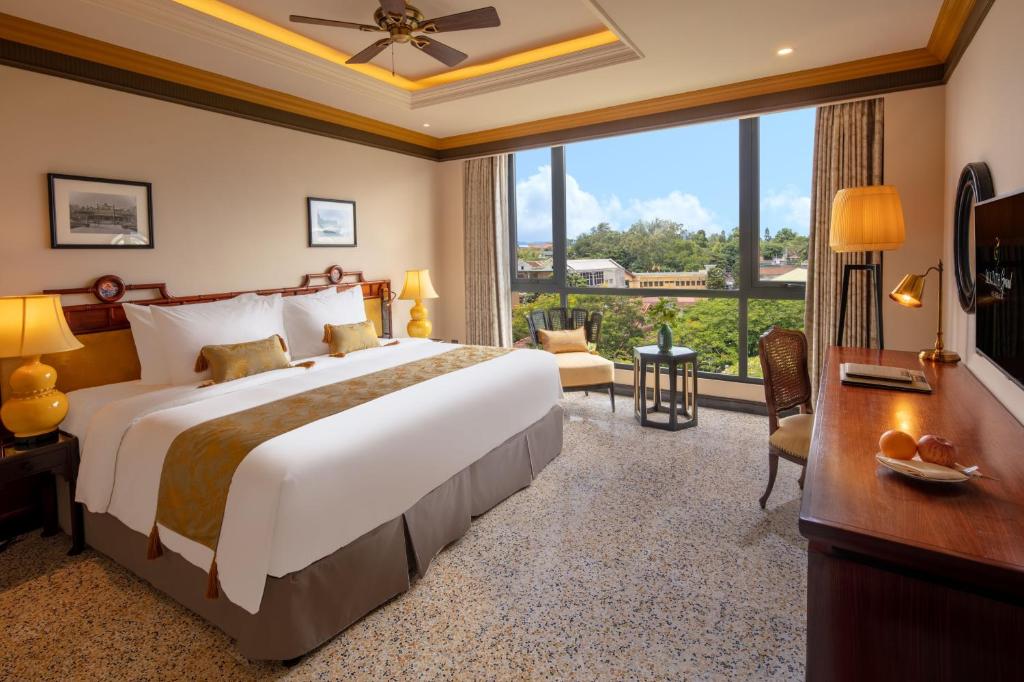 Nội thất phòng nghỉ tinh tế tại Silk Path Grand