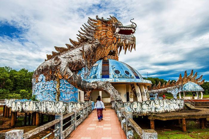 Công viên Hồ Thủy Tiên bỏ hoang