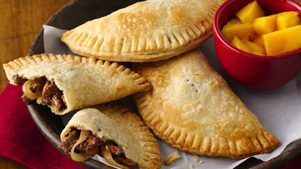 Empanada Peru - Đặc sản vỉa hè siêu rẻ