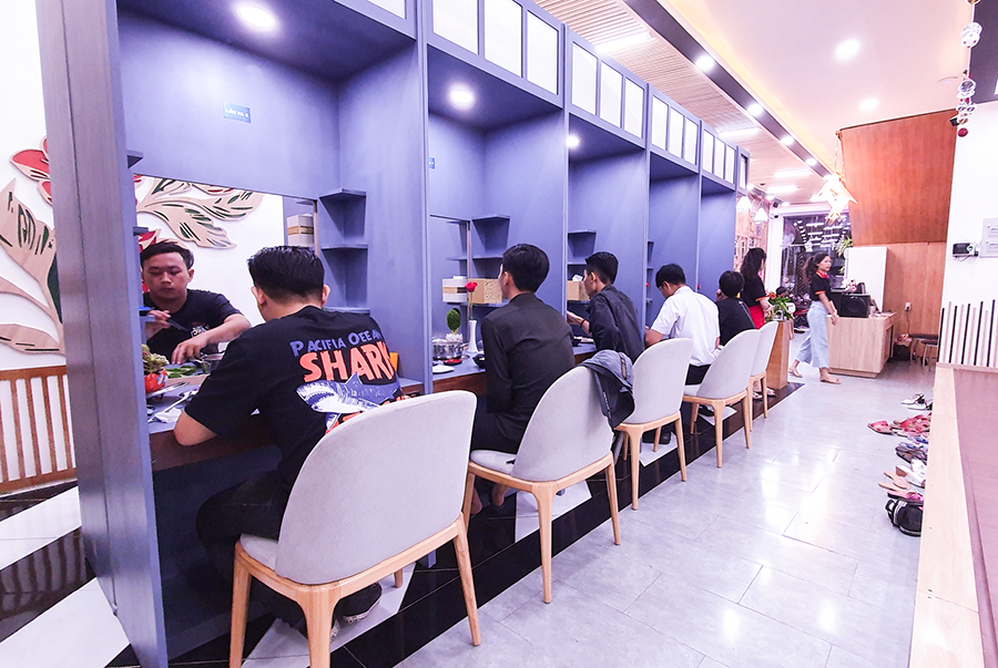 Không gian quán Lẩu FA Sài Gòn