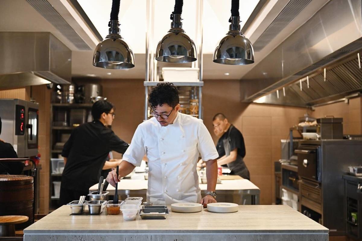Ẩm thực tại Fiz trong Michelin Guide Singapore 2024